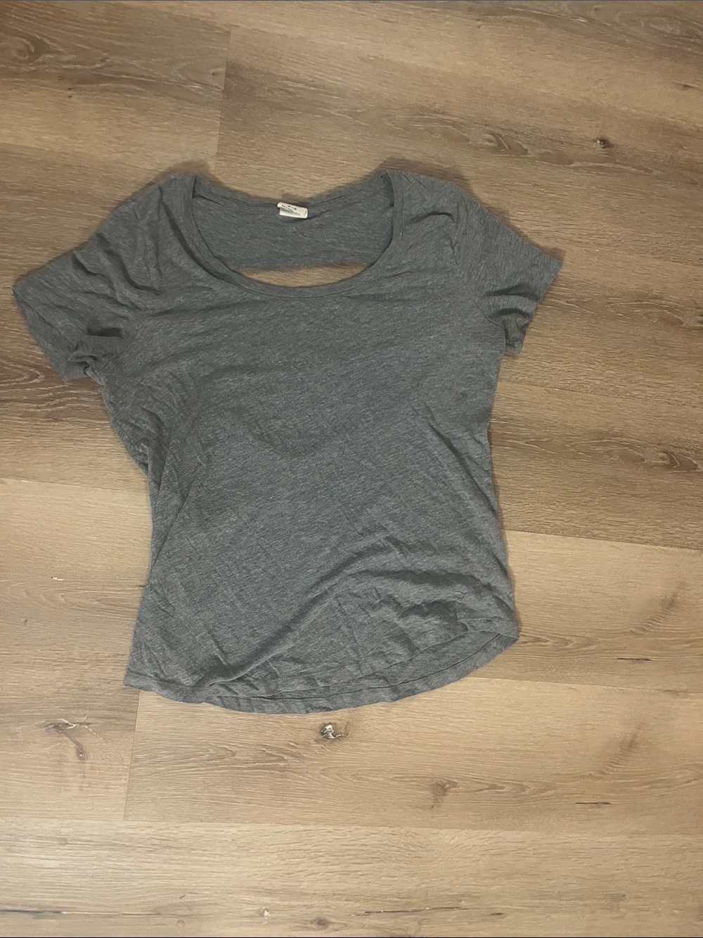 Women's Short-Sleeve Scoop Neck Tee in Heather Gray